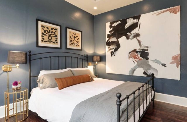 GORGEOUS - SPACIOUS - BOUTIQUE - DOWNTOWN - Seiders East Historic House