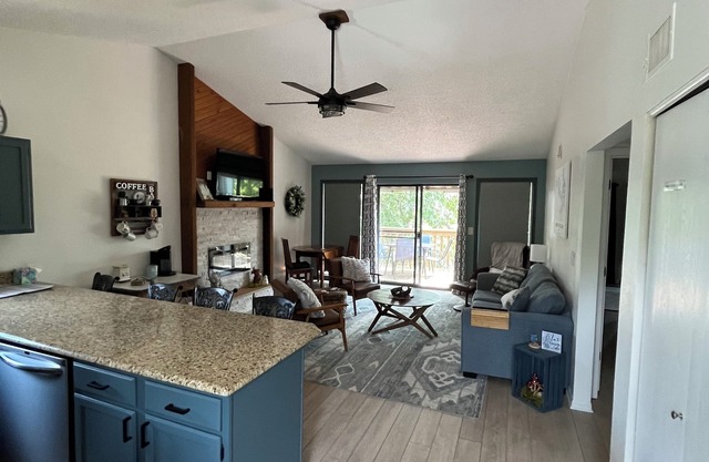 Gorgeous top floor condo with year round pool and hot tub!