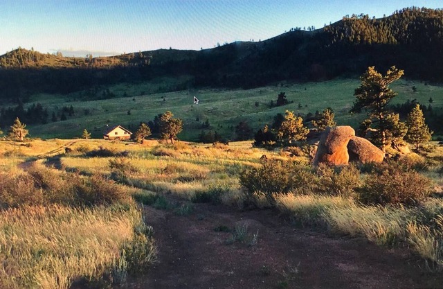 Gorgeous Views, Great Outdoors for Romance, Families and Beloved Pets