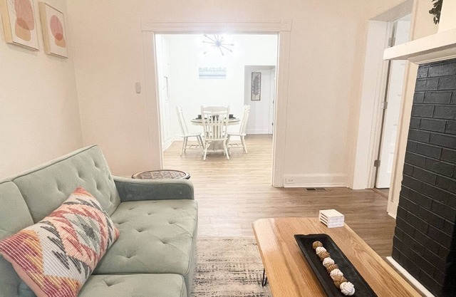 Gorgeously Renovated for Work or Play! 5 mins to Downtown RVA and VCU!