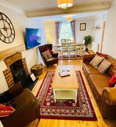 Gorwel, Spacious 3 Bedroom Cottage near the Beach