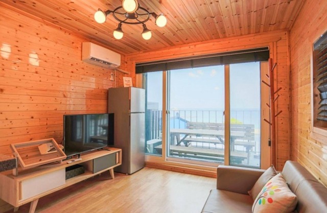 Goseong Hello Sea Caravan Pension