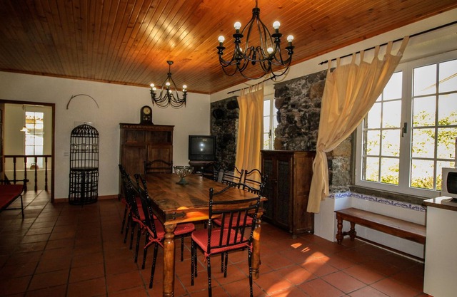 Gouveia Cottage. Barbecue, Lounge, WiFi