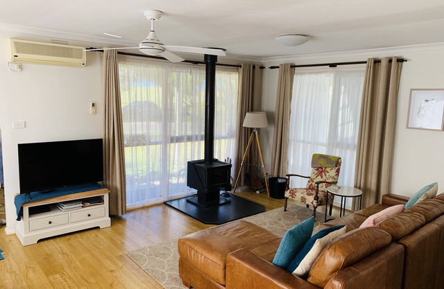 Gozo Cottage, Two min stroll to the Sea