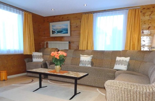Grächen CH: 5-room apartment with mountain view 4 - 9 people (incl. Parking spot)