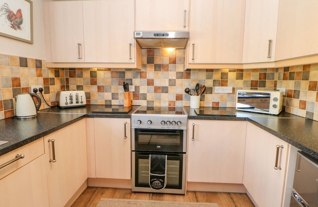 GRACE COTTAGE, pet friendly, with open fire in St John's Chapel