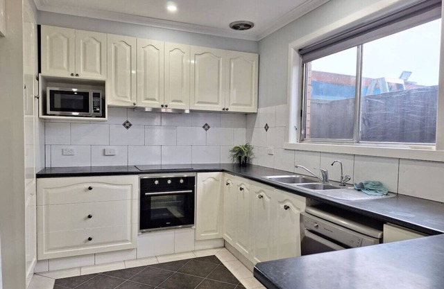 Graces House - 3 Bedroom in a great location in Shepparton