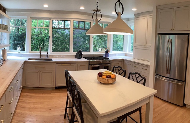 GRADUATION '26 SLEEPS 9! Luxury Home, 3-5 min walk to Campus and Hayward Field