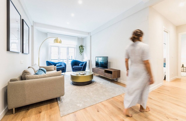GRAN VIA SUITE: superior apartment for 6 PAX. 2min from the beach