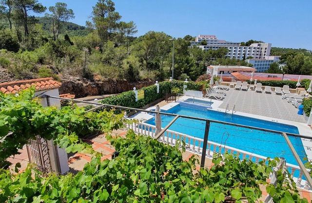 Granada Apartments Ibiza