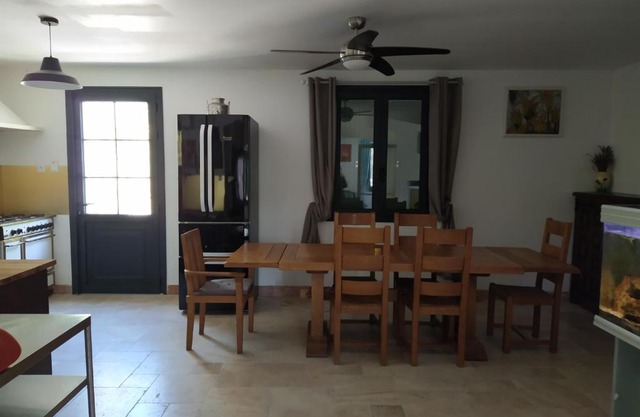 Grand appartement en face du village