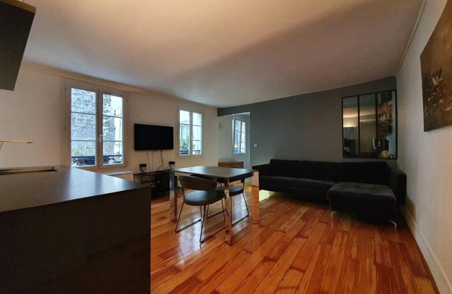 Grand appartement 2 pièces à côté Jardin du Luxembourg