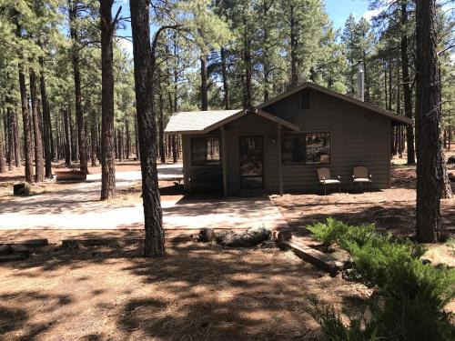Grand Canyon Cottage at Historic Wrigley Ranch with Horseback Riding & Hiking
