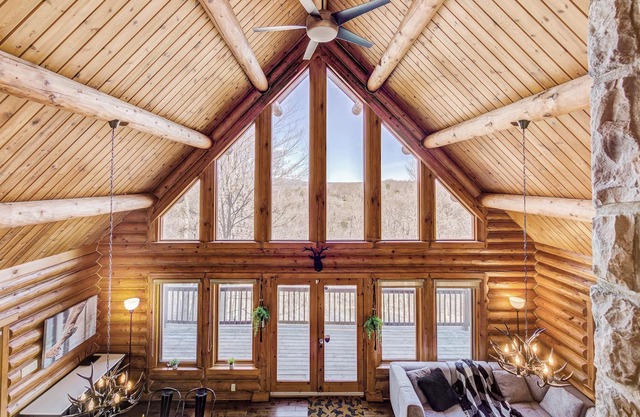 GRAND DUC - 5 BR /Spa /Mont Tremblant area