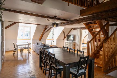 Grand duplex en plein centre