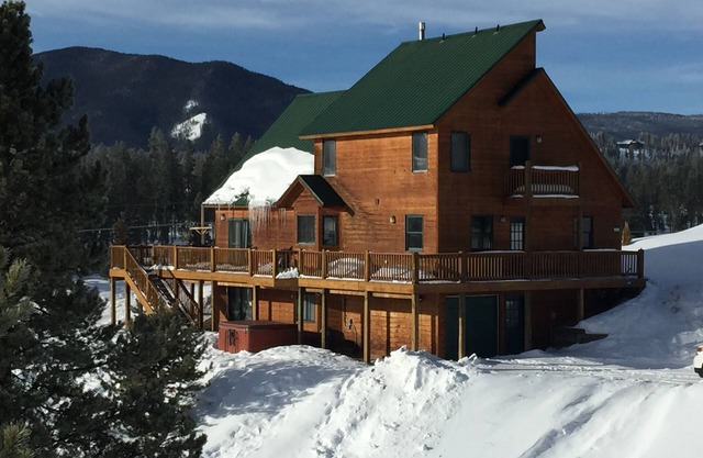 Grand Family Friendly Rocky Mountain Retreat Ski/Bike/Golf/Hike In Tabernash