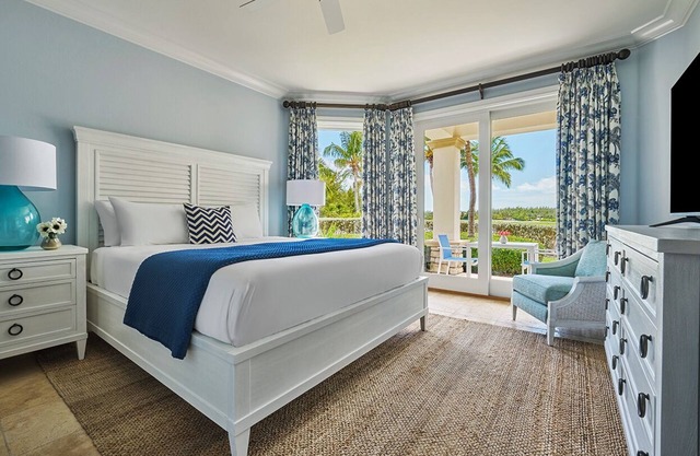 Grand Isle Two-Bedroom with Ocean Vistas, 2 Family Ready Rooms w/Balcony