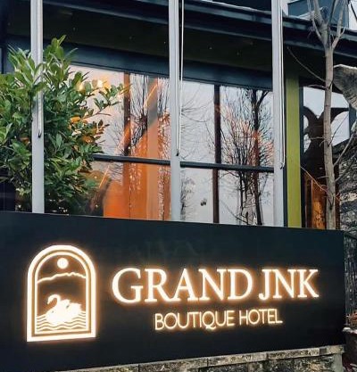 GRAND JNK Boutique Hotel