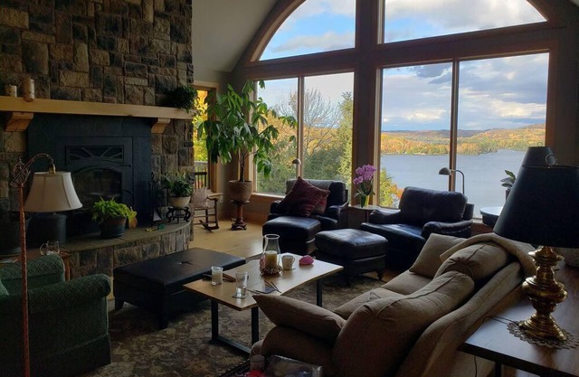 Grand Lake Paradise - LAKE VIEW EXCECUTIVE RETREAT