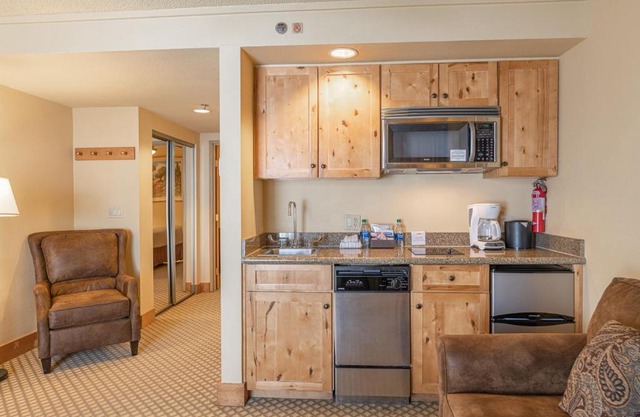 Grand Lodge Condo in the Heart of Mt CB condo