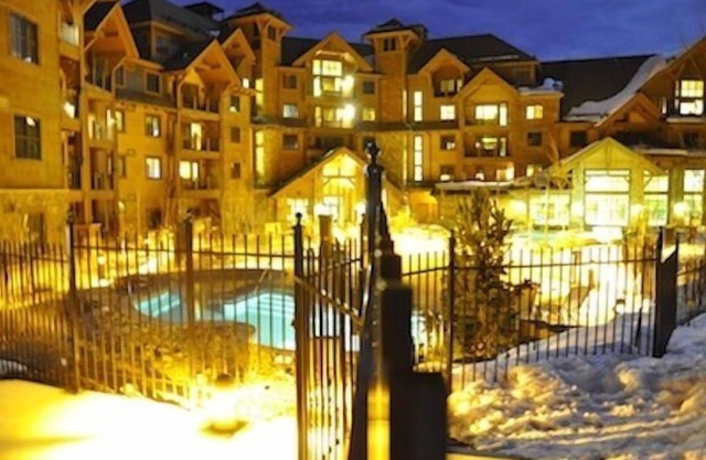 Grand Lodge on Peak 7 Lux Slopeside Ski In-Ski Out ! Lowest Rate! 3/8-3/15/26