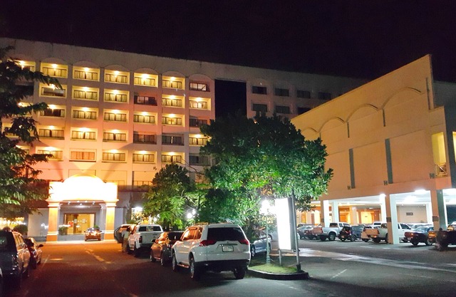 Grand Park Hotel