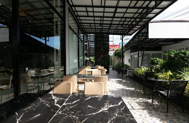 Grand Ratchapruek Hotel