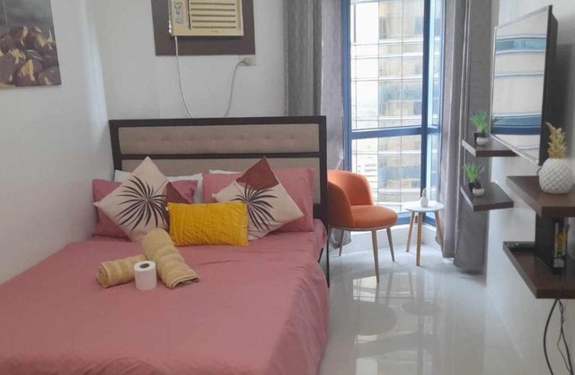 Grand Riviera Suites, US Embassy Comfy, Affordable Studio in Roxas Blvd, Ermita Manila