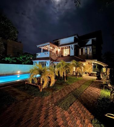 Grand Royal Villa Negombo