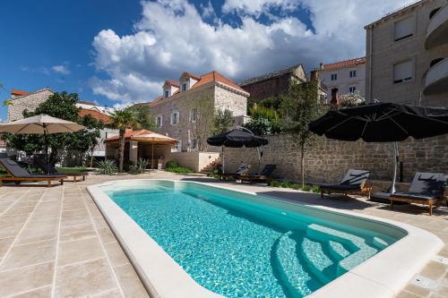 Grand Stone Casa Ciccarelli by Irundo