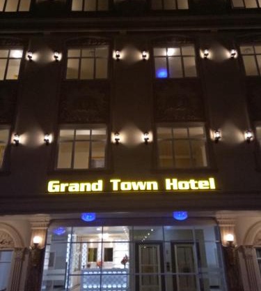Grand Town Hotel Mandai