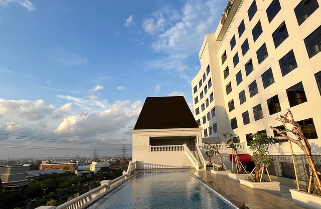 Grand Travello Hotel Bekasi