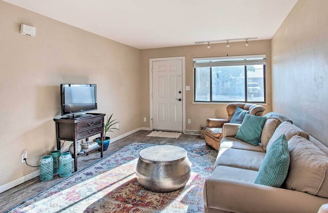 Grand Valley Unit Near Palisade - Peach Pad A