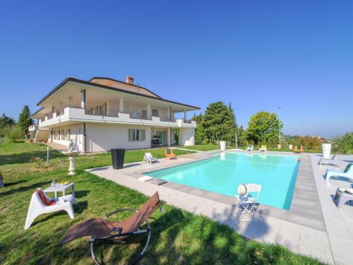 Grand Villa in Tavullia