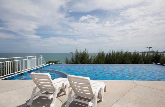 GrandBeach Condo by malai