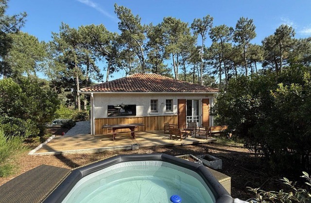 Grande villa sur les hauteurs de Piraillan avec jacuzzi - Cap-Ferret