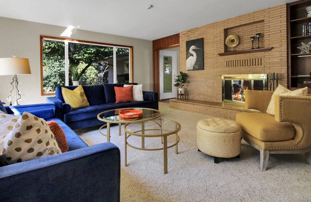 Grandhaven Getaway: A Mid-Century Modern Retreat in Wine Country with Hot Tub!