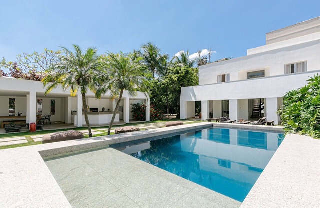 Great 8 bedroom house in Barra da Tijuca - Bar001