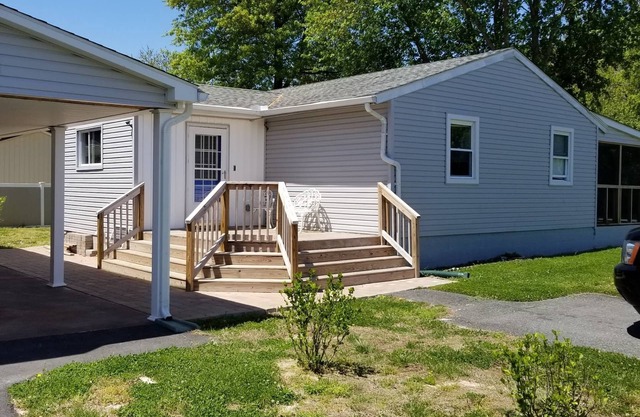 Great access to quaint downtown Milton, dining, Broadkill and other beaches