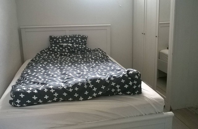 Great apartment, nice location, free parking