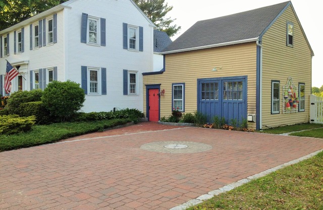 Great Couple Get-Away - Pet-Friendly - Small Family Friendly too!
