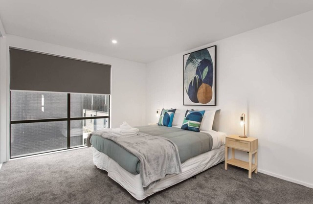 Great Deals at New Upmarket Appt