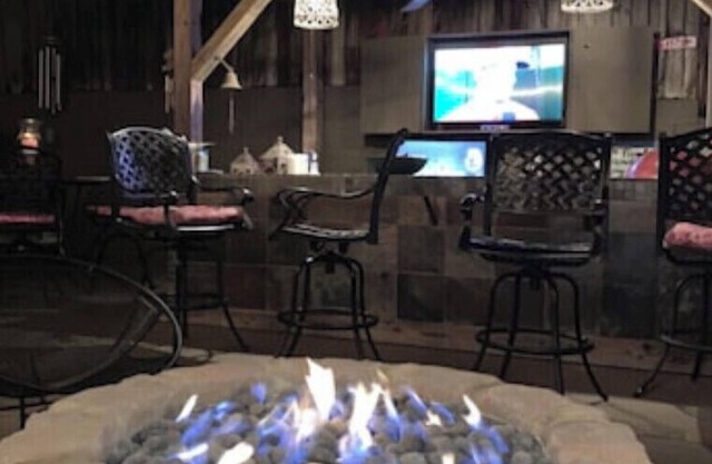 Great Family Home Near Stadium Awesome Back Patio/Yard