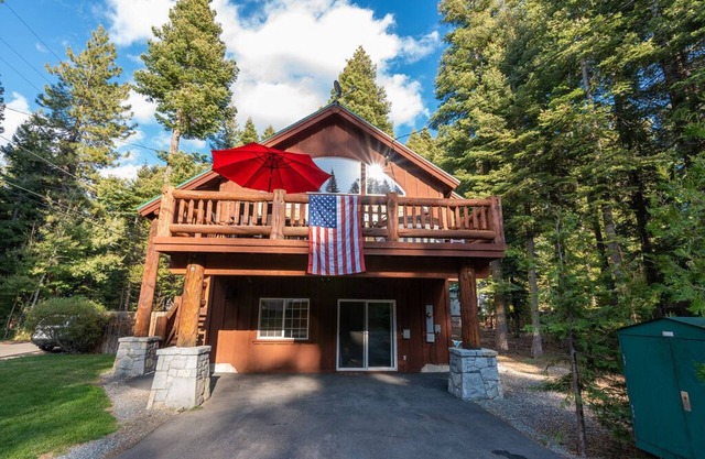 Great family home to enjoy the beauty of the West Shore!