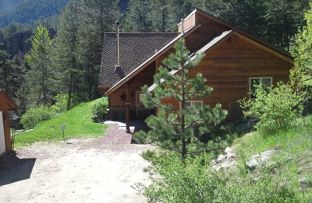 GREAT FLY FISHING! PRIVATE RIVER ACCESS SITUATED ON 5 ACRES AWESOME VIEWS