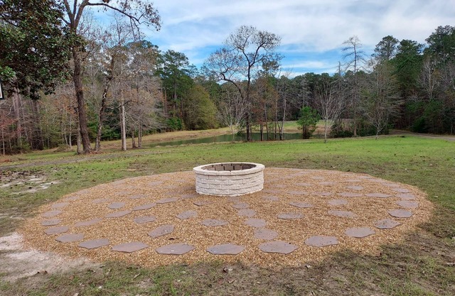 Great get a way-8 acres and pond, firepit peace and quiet