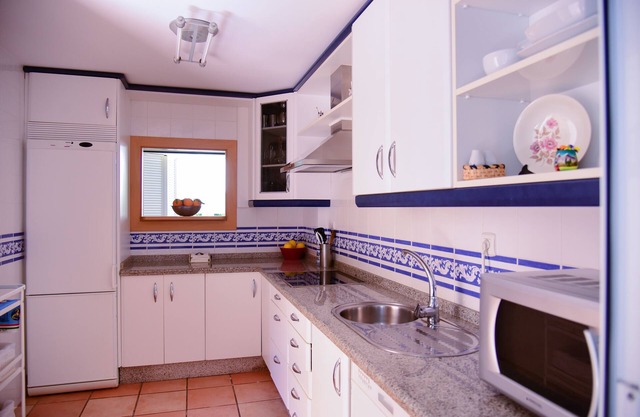 GREAT HOUSE HOUSE IN COSTA BALLENA