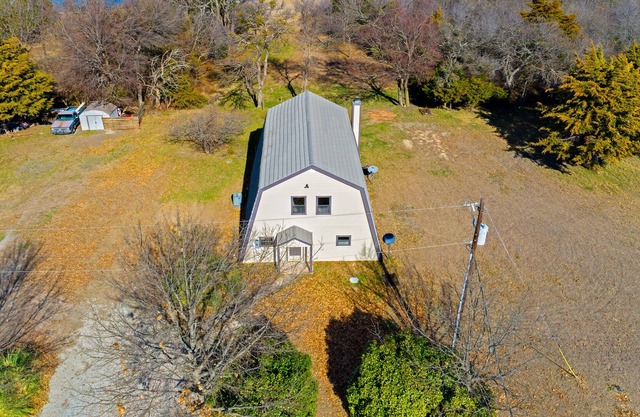 Great Lakefront Retreat