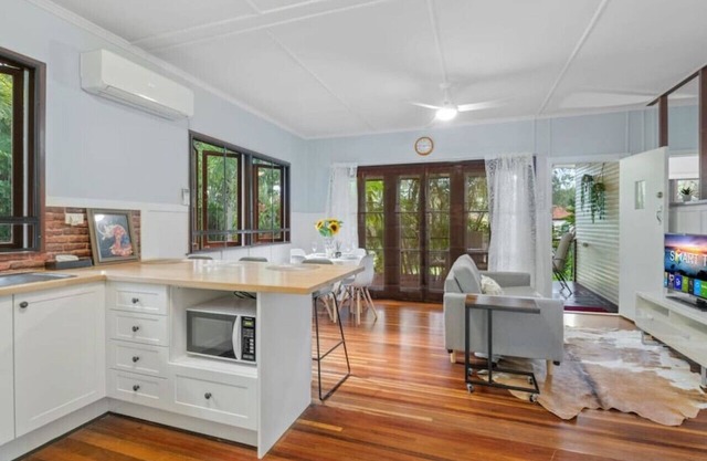 Great Location Cute Family Home, beautiful nature