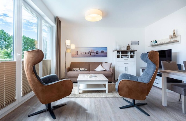 Great, modern vacation apartment for 4 people with a beautiful balcony near the beach